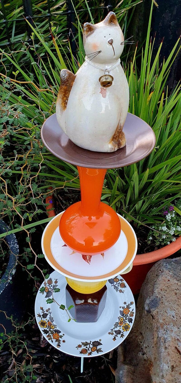 Garden Bird Feeders / Totems - Retro Cat