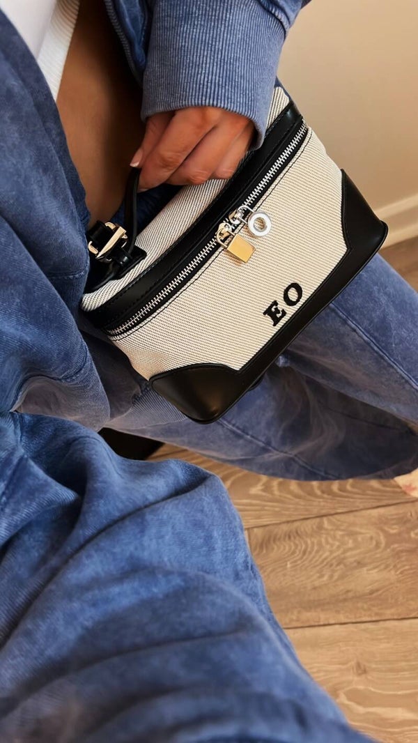 Crossbody box bag black