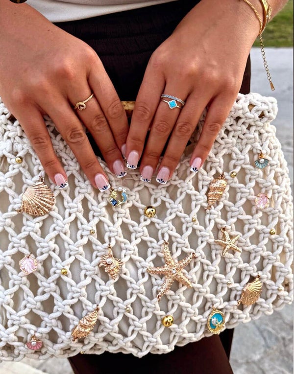 Naomi- pop of colour