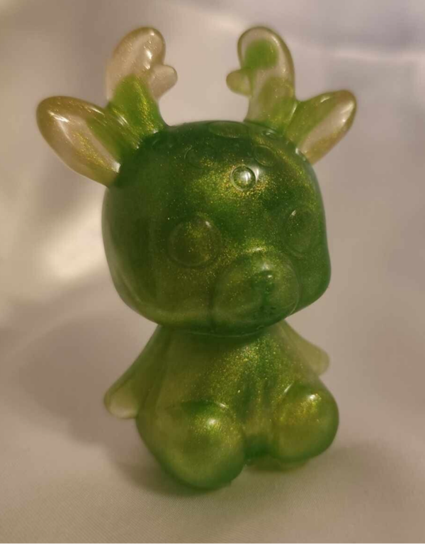 Hirsch Figur Grün