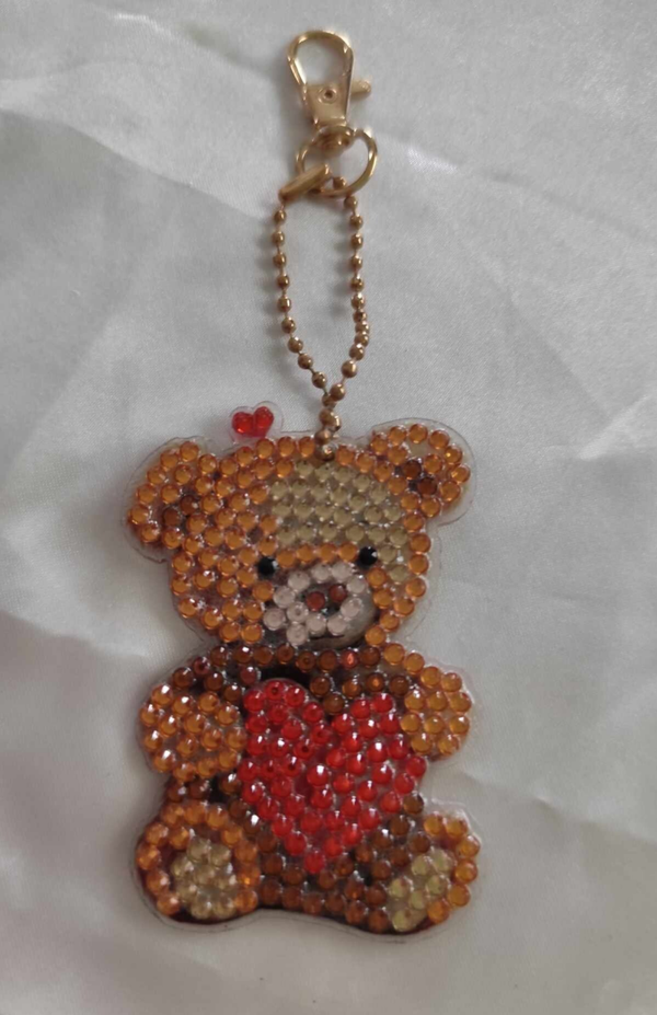 Teddybär Schlüsselanhänger mit zwei Herzen