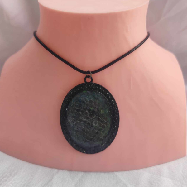 Schlangenhaut Amulett Halskette Style 2