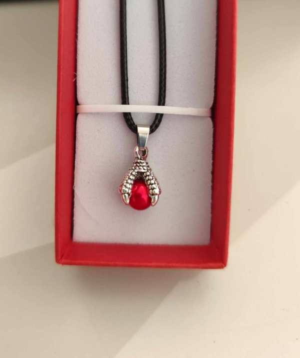 Drachenkrallen Kette Rot