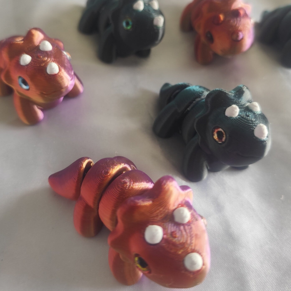 Baby Triceratops - Verschiedene Farben
