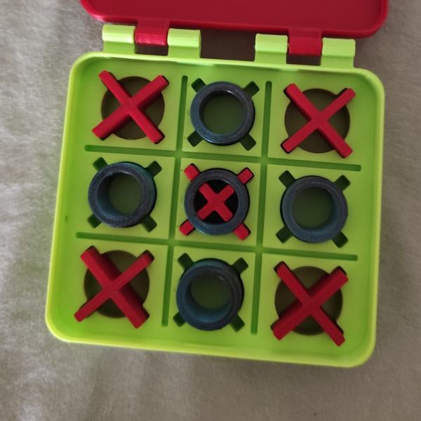 Tic Tac Toe - Grün & Rot