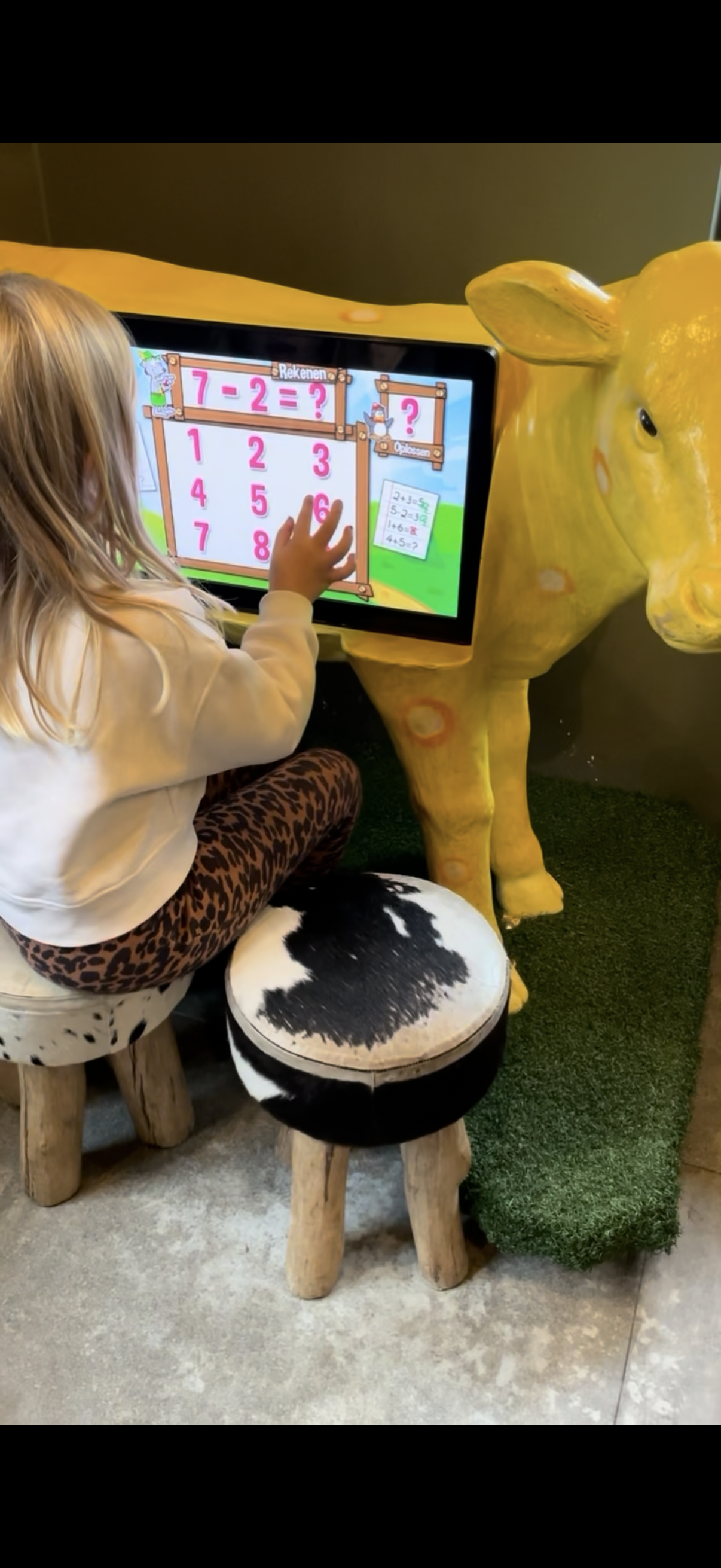 Binnenspelende kinderen bij Landgoed Kaamps in Deurningen