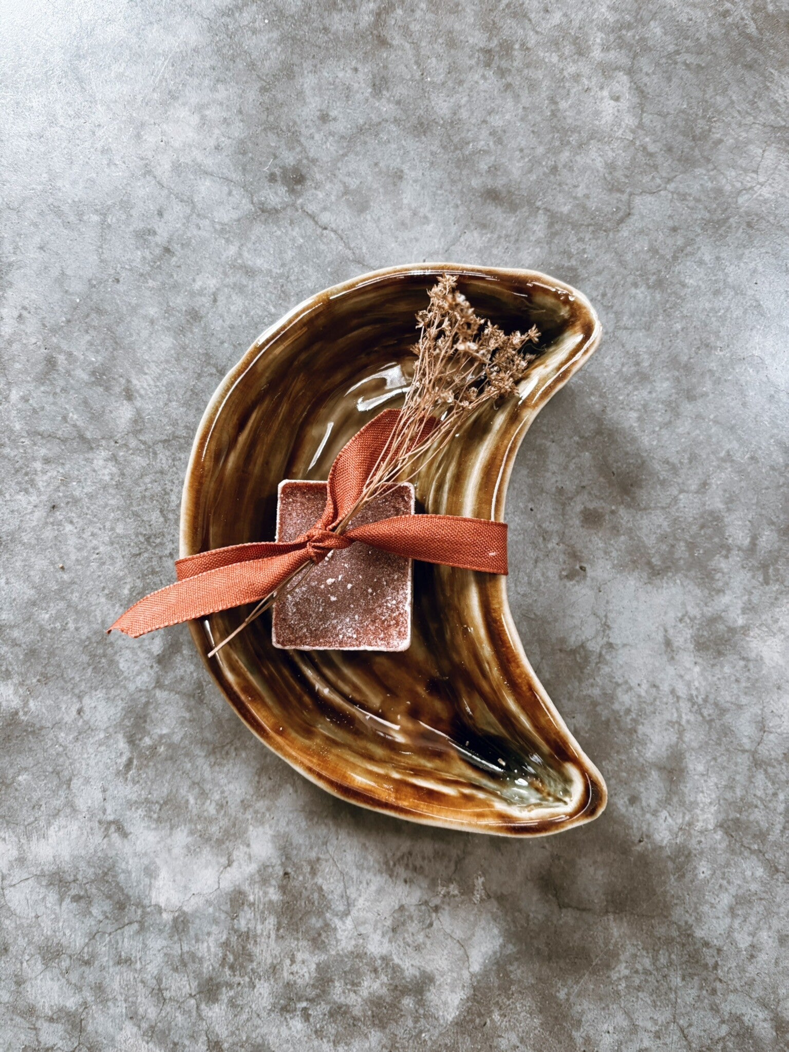 Schaaltje met amberblokje