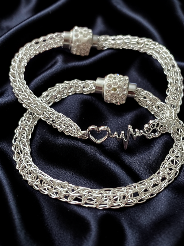 Armband mit Pfötchen