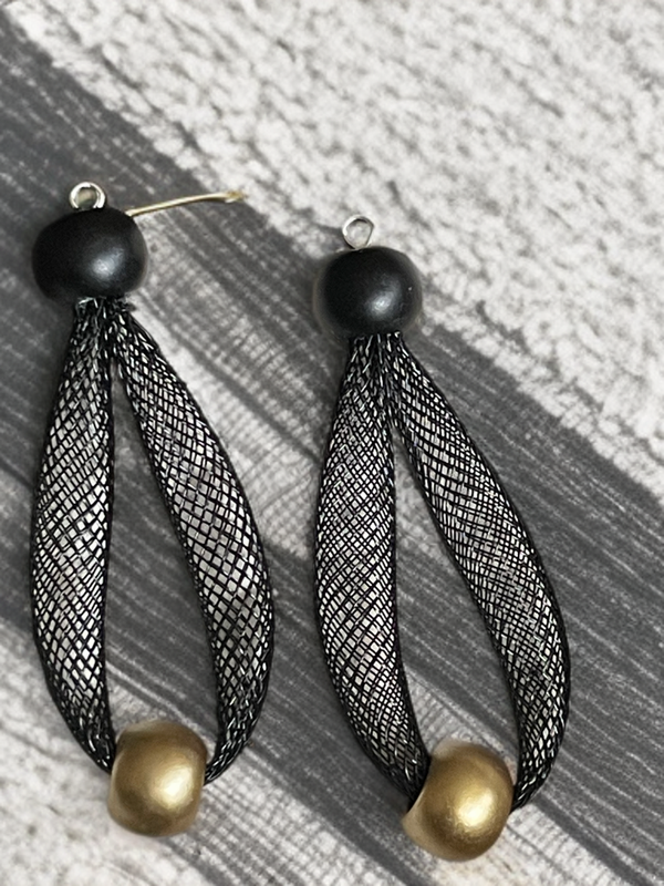 Netzohrringe schwarz/gold