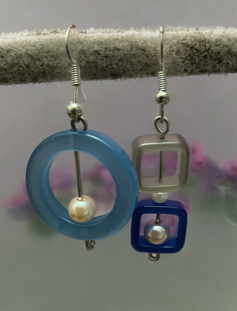 Farbenspiel Ohrringe hell- und dunkelblau