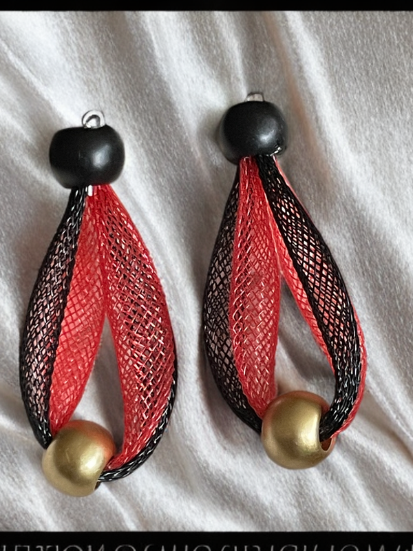 Netzohrringe zweifarbig schwarz/rot