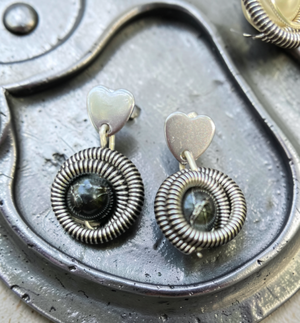 Ohrstecker Herz schwarz Silber