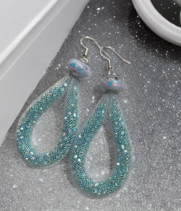 Mesh Ohrring in blau