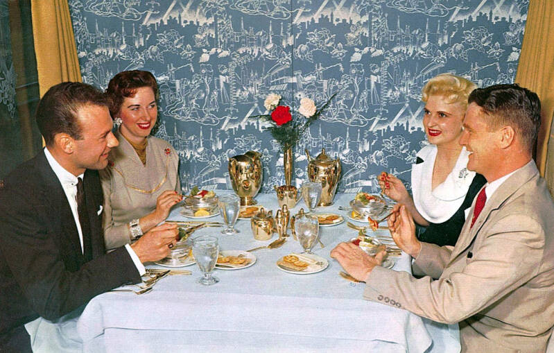 The Gold Room private dining.