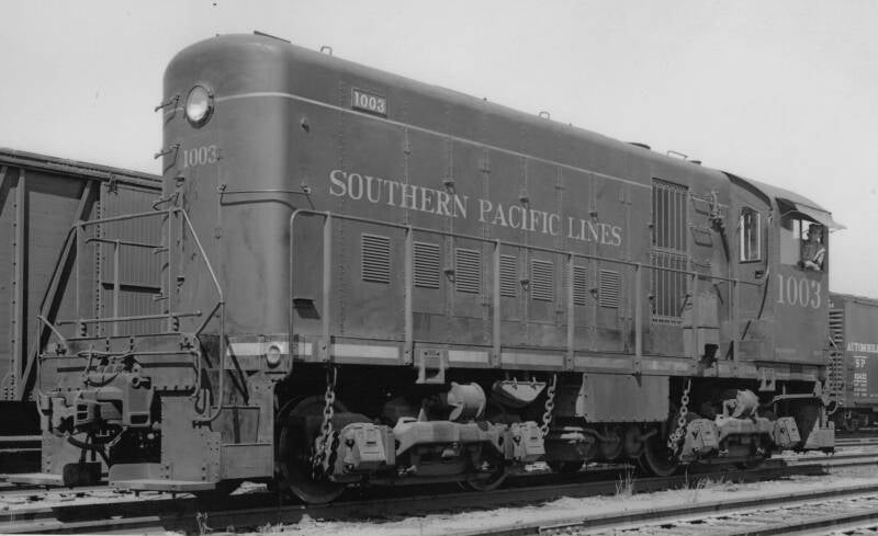 Southern Pacific Alco HH660 1003, date, location and photographer unknown. Probably taken at Oakland, California, between 1940 and 1946.