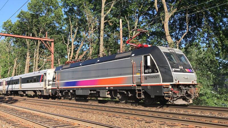 NJ Transit 4615.