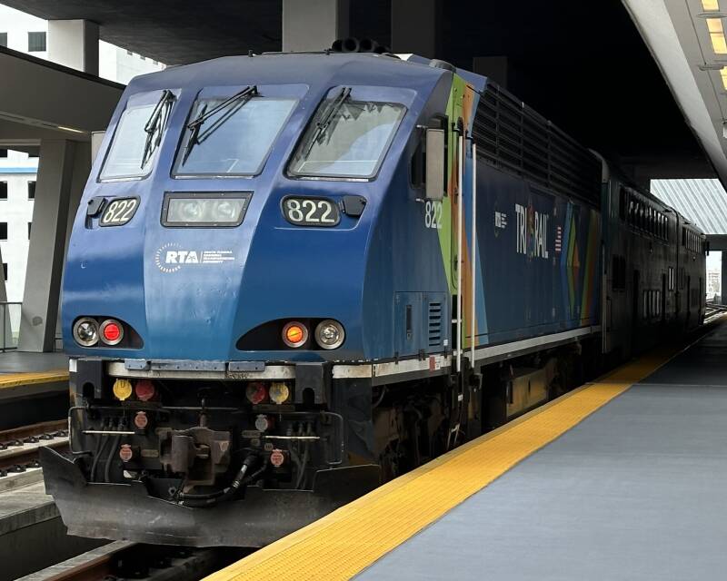 Tri-Rail 822, a Brookville BL36PH locomotive at MiamiCentral station.