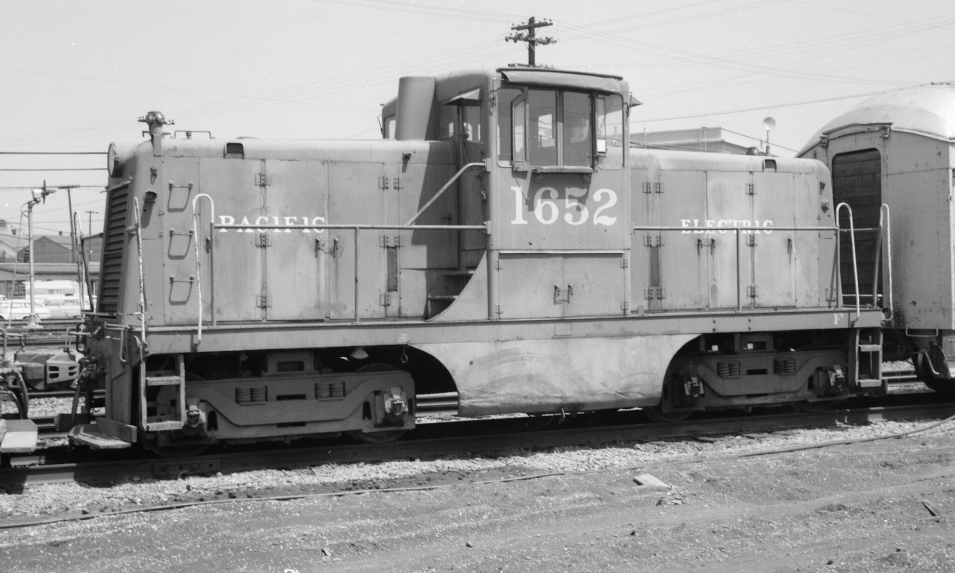 Spectrum Échelle Ho No. 80041 Motrice Ge 44 Ton Diesel Switcher Santa-fe