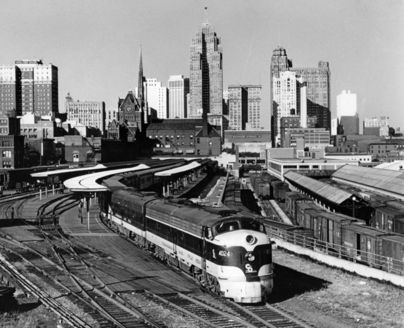 Chesapeake and Ohio's "The Sportsman" ready to depart from the Detroit station in 1958. 