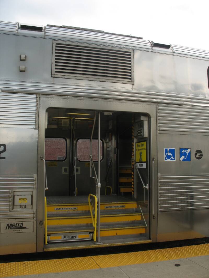 Entrance to a Metra bilevel rail car.
