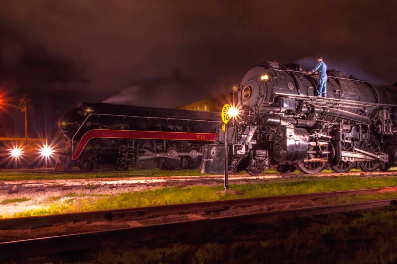 No. 611 with No. 1218 being posed for the night photography work at the VMT in July 2013.