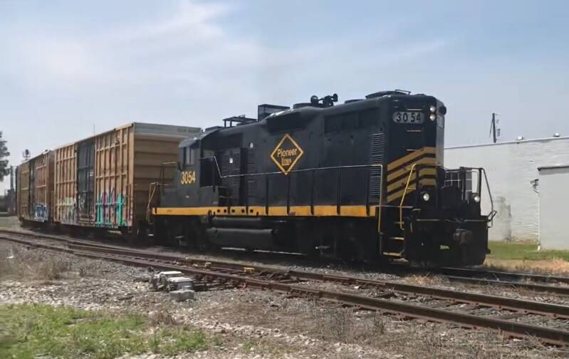 Pioneer Lines 3054, an EMD GP20u.