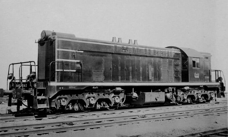 Diesel-electric locomotive A1A-A1A serial 040 DA of SNCF. 