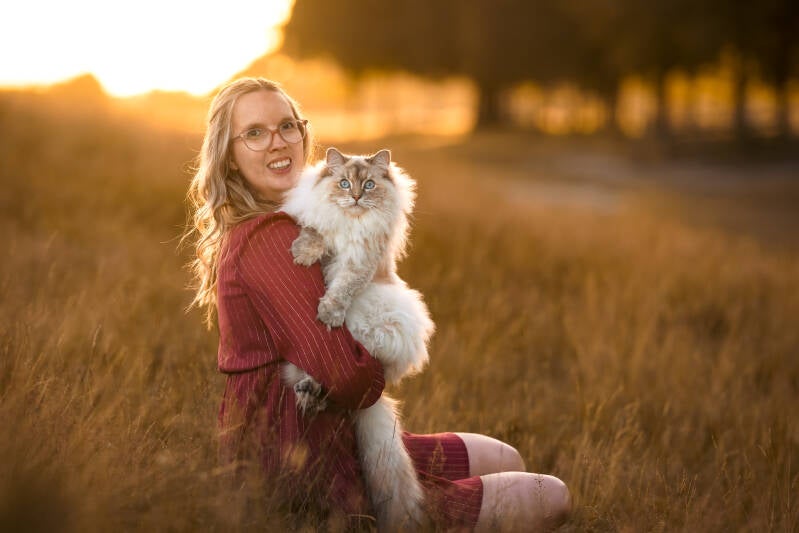 Kattenfotoshoot met baas op de heide Gelderland Drenthe