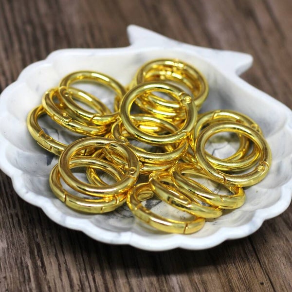 Round Carabiner Gold
