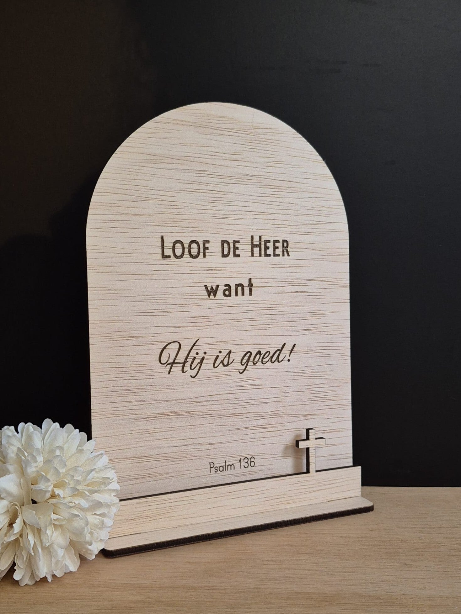Loof de Heer (boog)