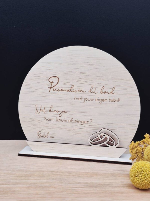 Eigen tekst  [met ringen] Rond