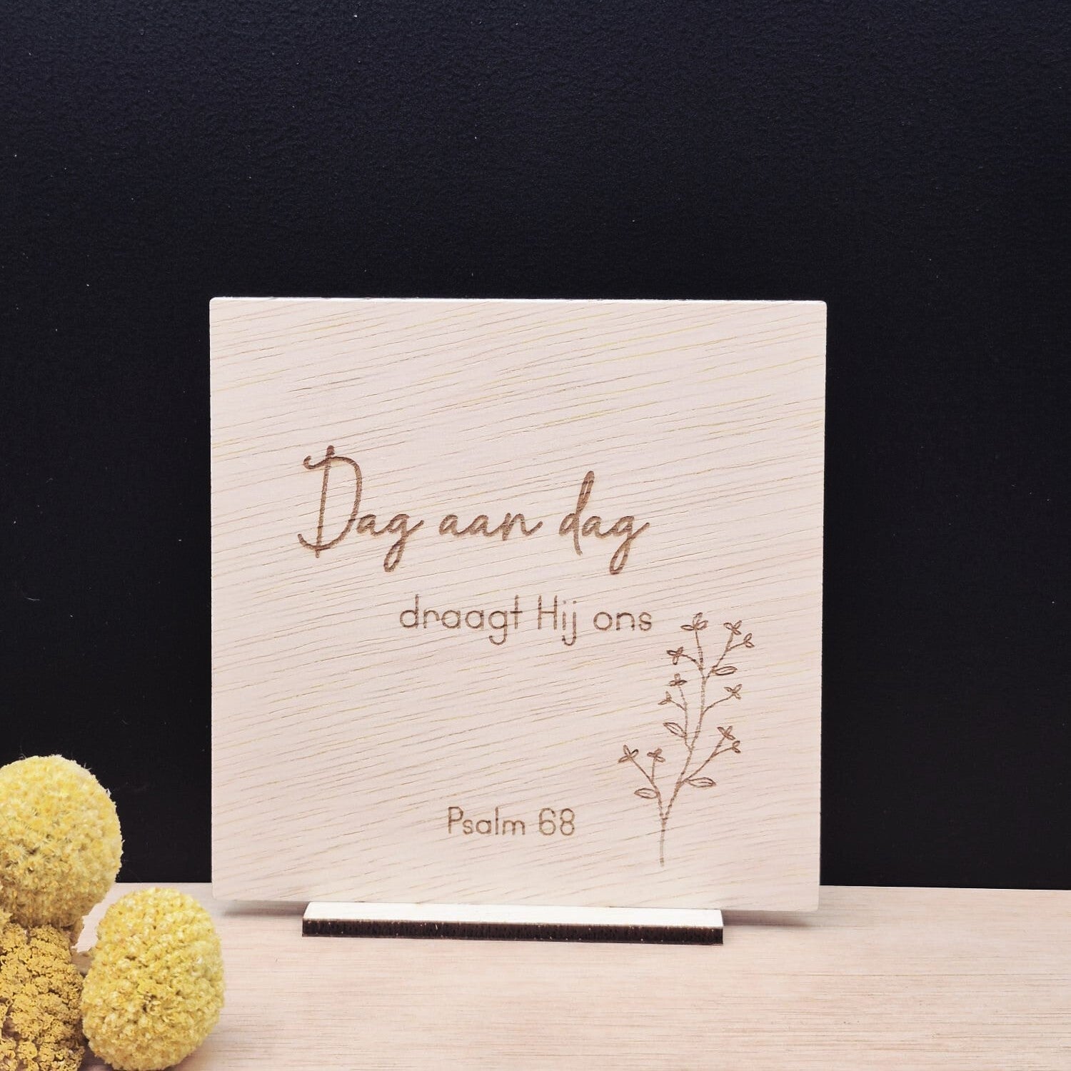 Dag aan dag (tegeltje, bloem)