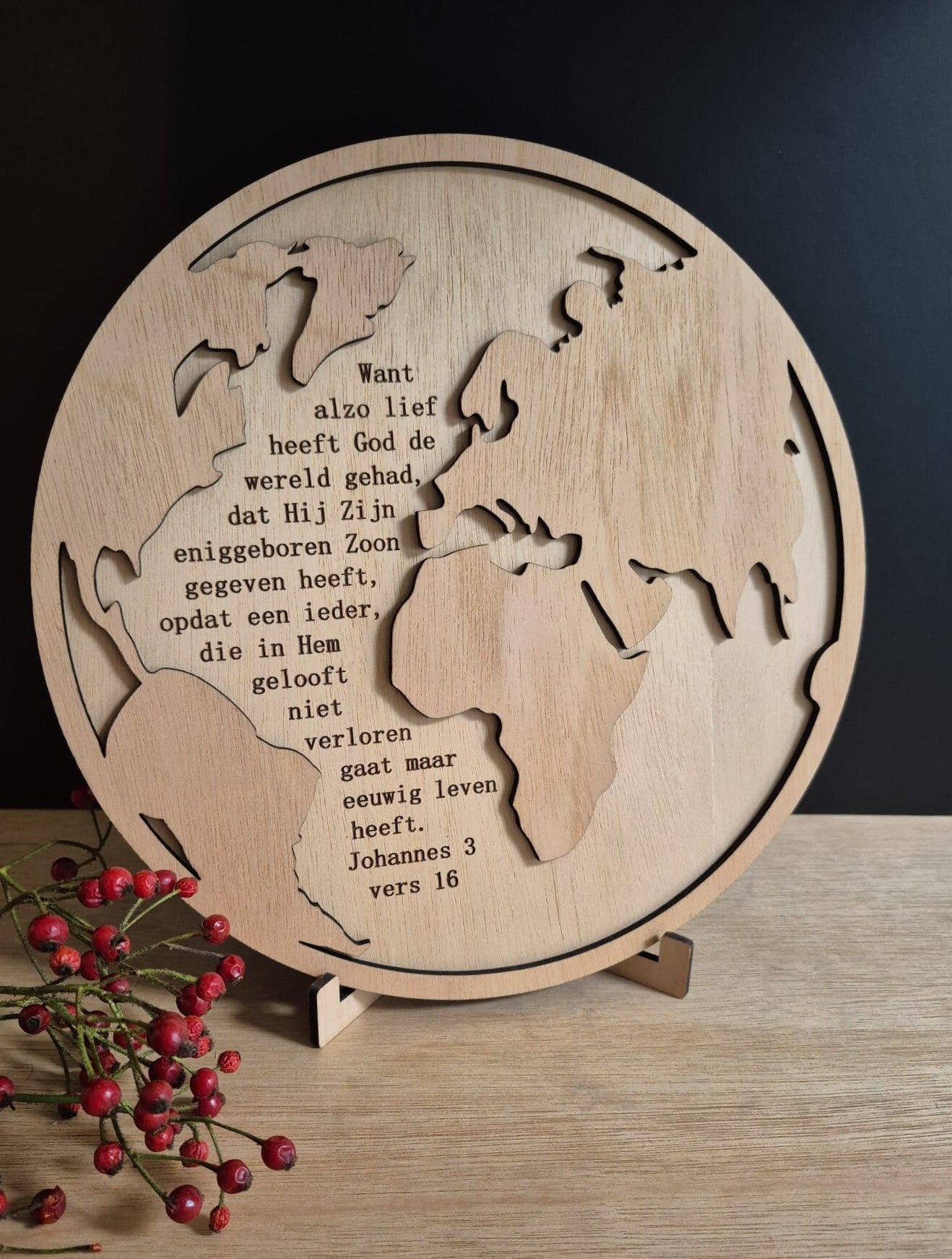 Want zo lief had God de wereld - Wereldbol (Joh. 3:16)