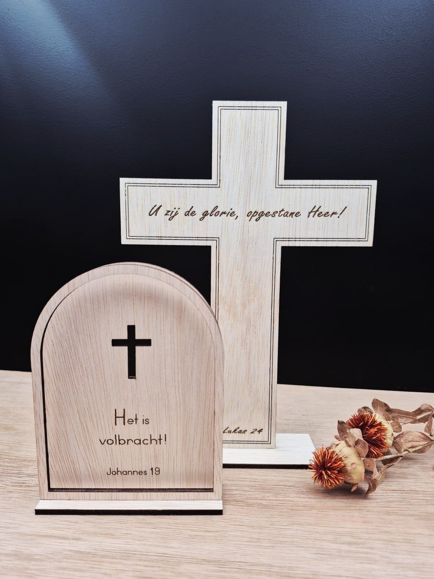 U zij de glorie  - Kruis