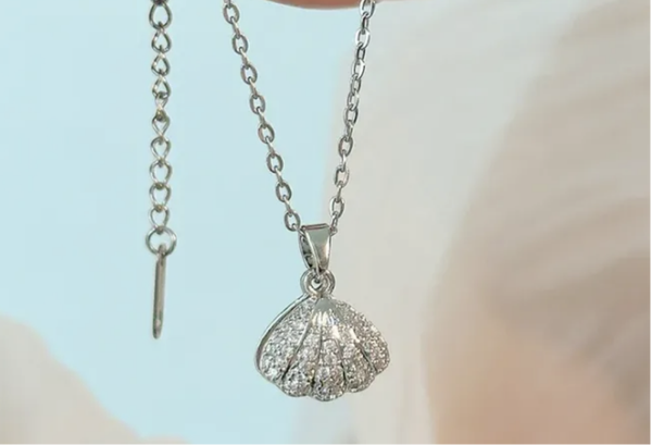Shell Pearl Necklace Silver
