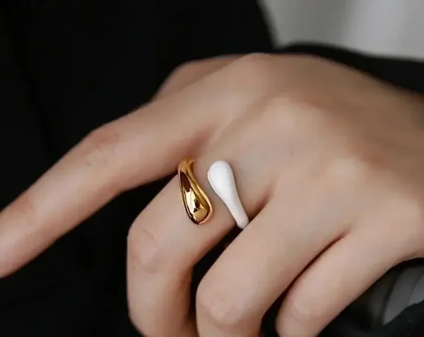 Loop White Ring