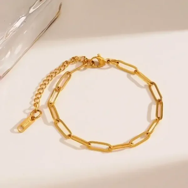 Solid Chain Gold Bracelet