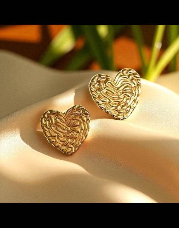 Cute Hearts Gold Earrings