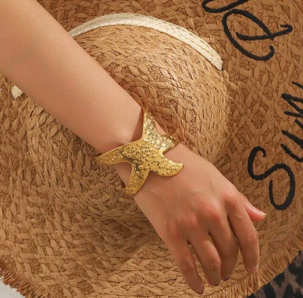 Starfish Gold Cuff