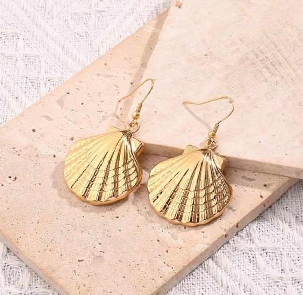 Mermaid Shell Gold Earrings