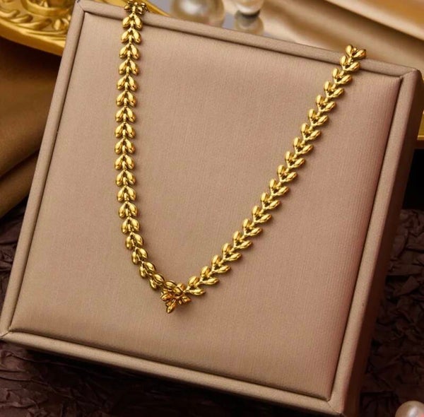 Muse Gold Necklace