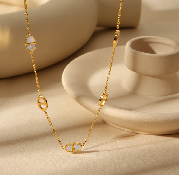 Classie Dazzle Gold Necklace