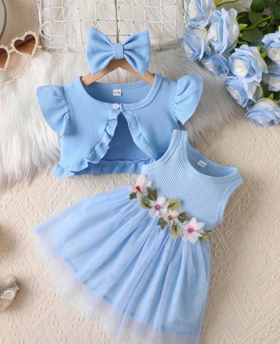 Vestido de niña azul en algodón