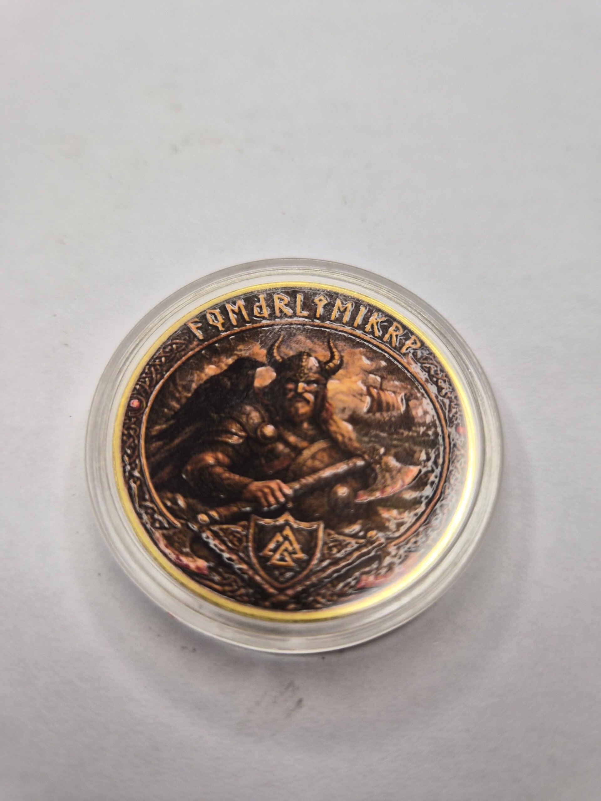 Pièce commémorative viking et loup Fenrir