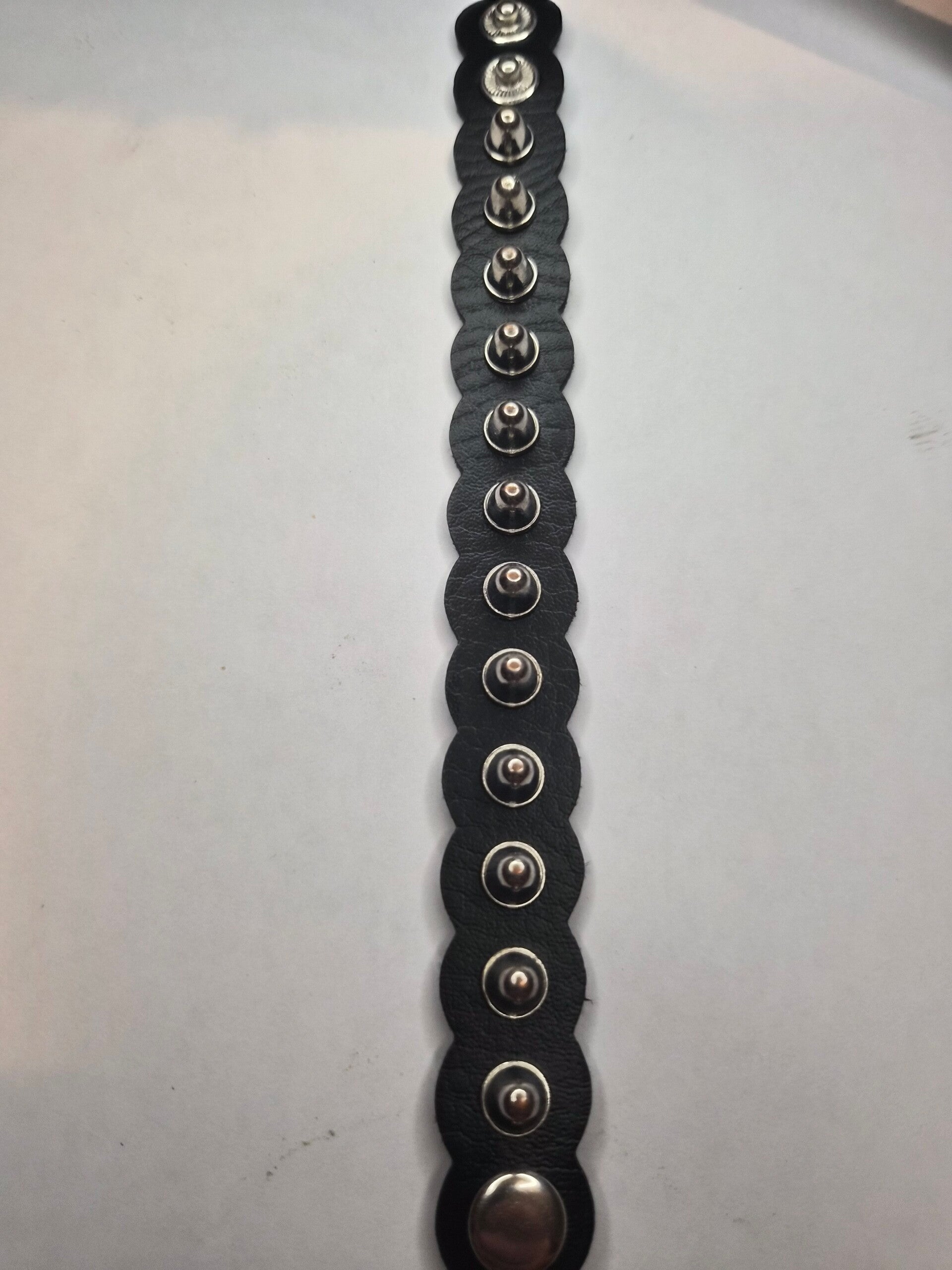 Bracelet à clous