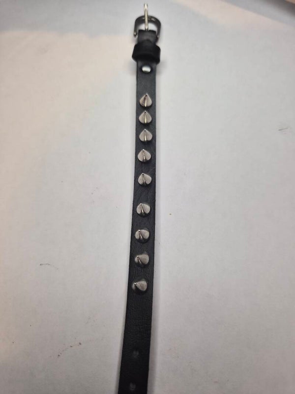 Bracelet à clous