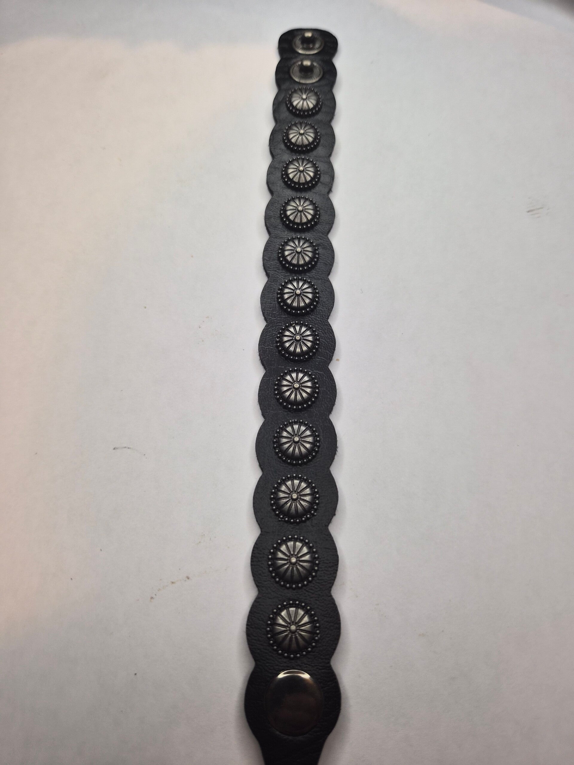 Bracelet à clous