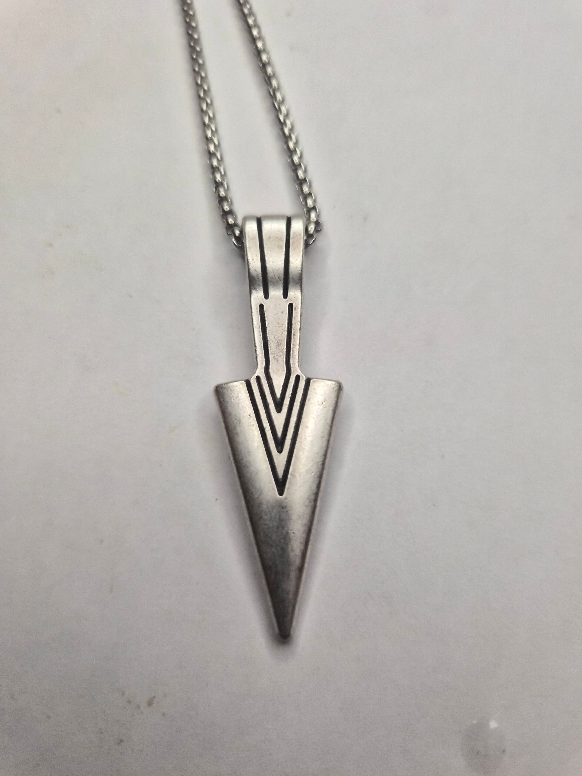 Collier pointe de flèche viking
