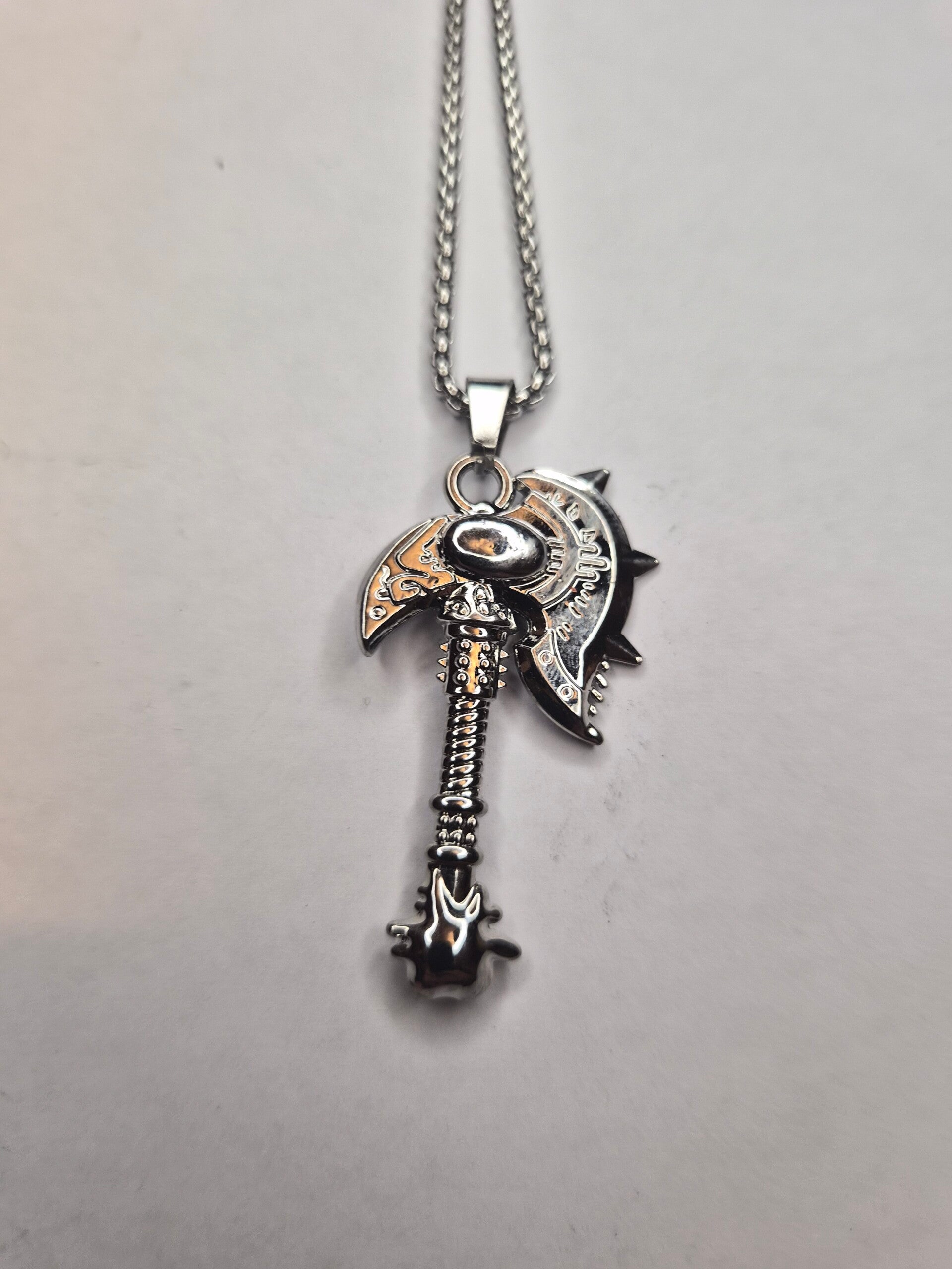 Collier hache viking