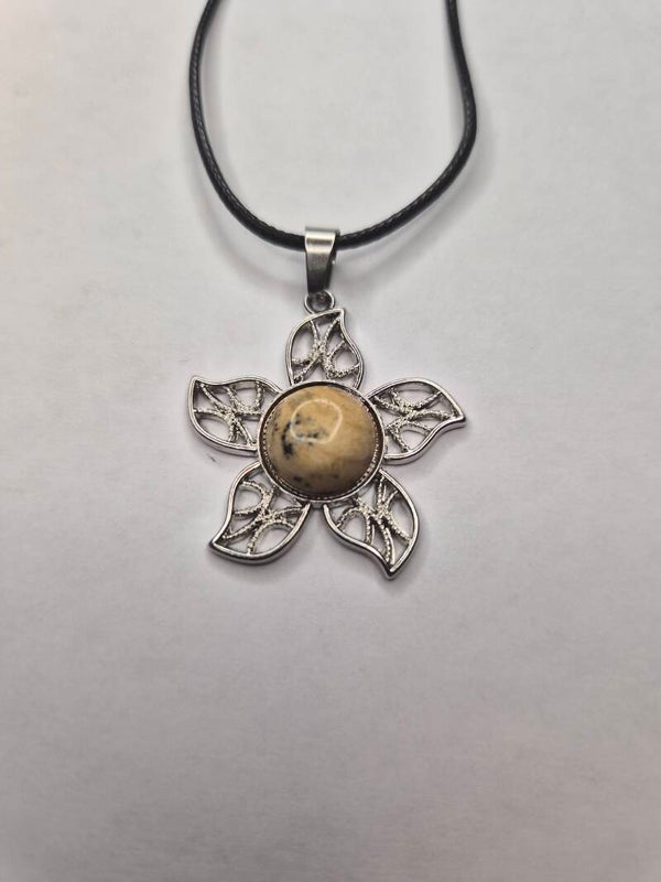 Collier fleur
